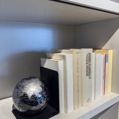 BOOKGLOBE מבית TROIKA